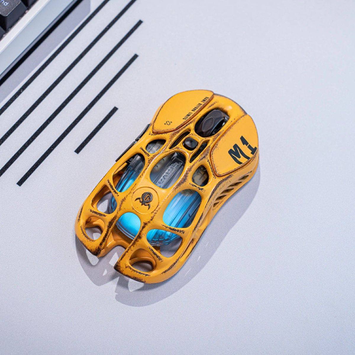 Chuột không dây Gaming GravaStar Mercury M1 Pro | Battle Worn Edition-Yellow
