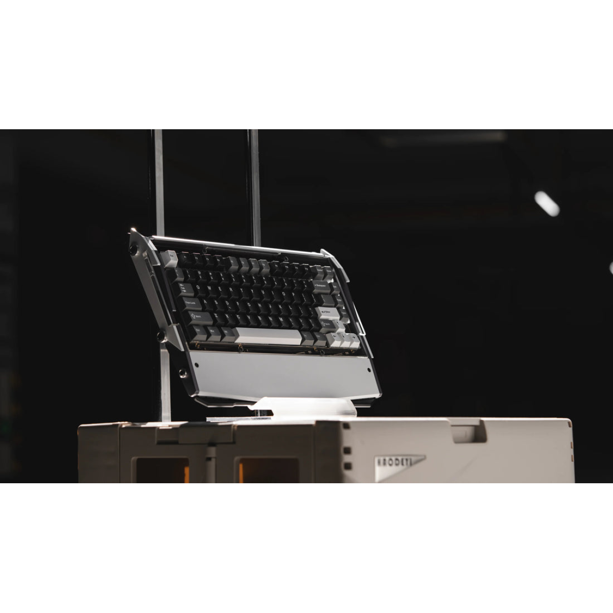 Bàn phím cơ Dry Studio Black Diamond 75 RT Alpine White Advance 8K Rapid Trigger